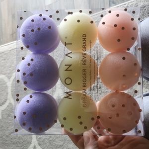 Monat dream bigger foam macaron sleep rollers